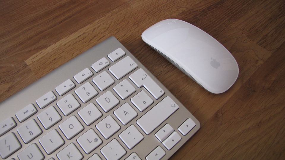 Comandare il Mac dalla tastiera quando il trackpad o il mouse non funzionano