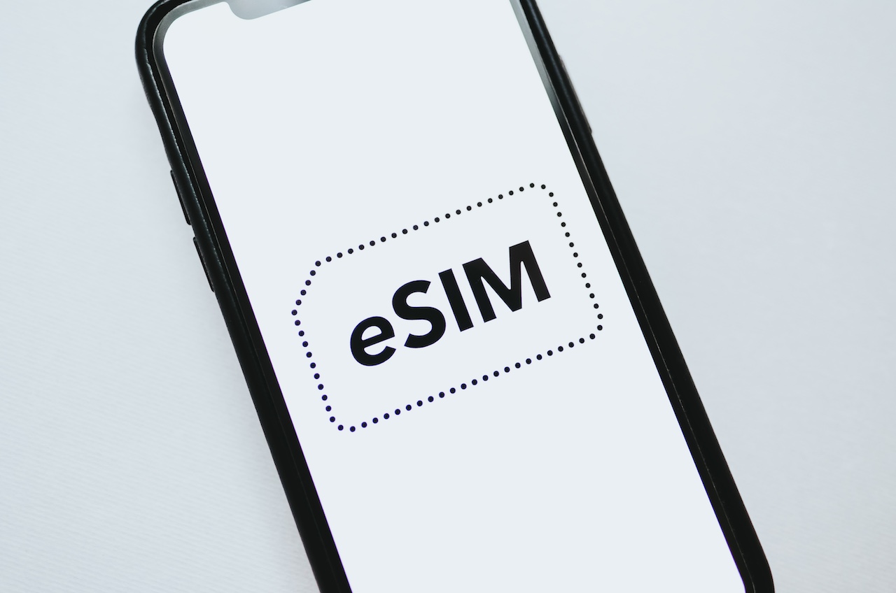 Eliminare-eSIM-iPhone